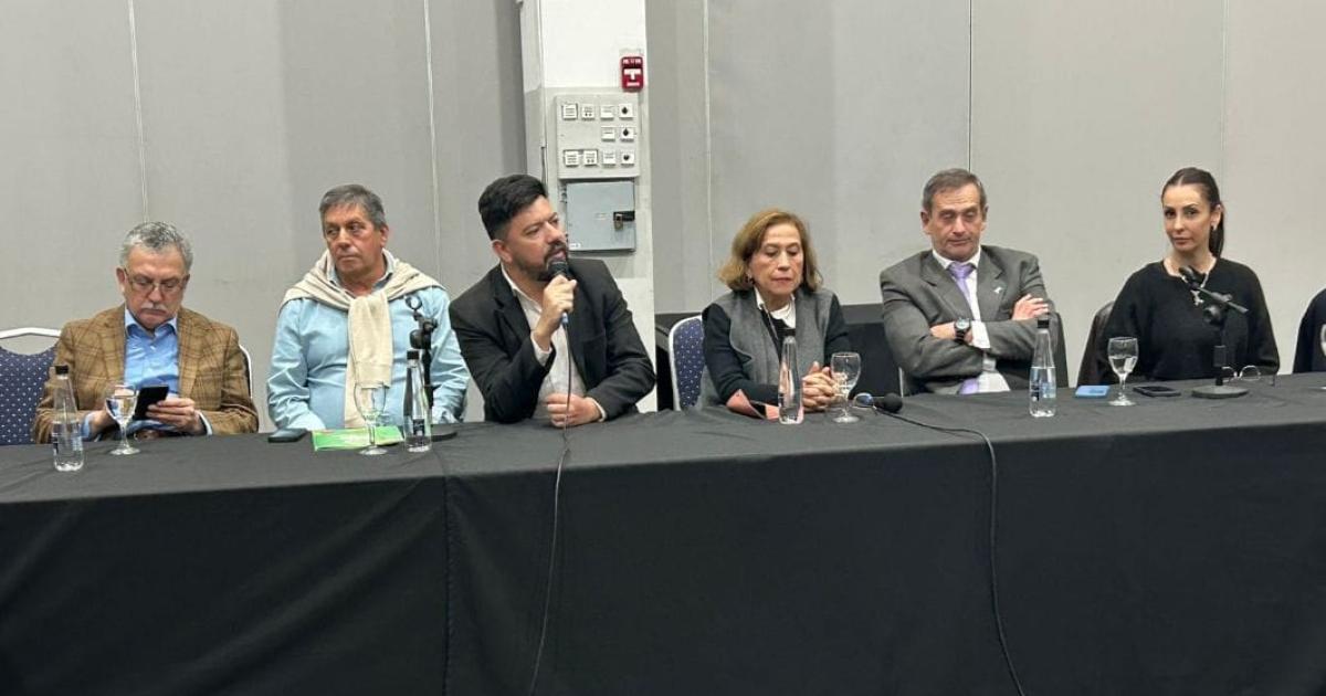 El municipio bandentildeo tuvo activa participacioacuten en el I Congreso Internacional Sobre Adicciones