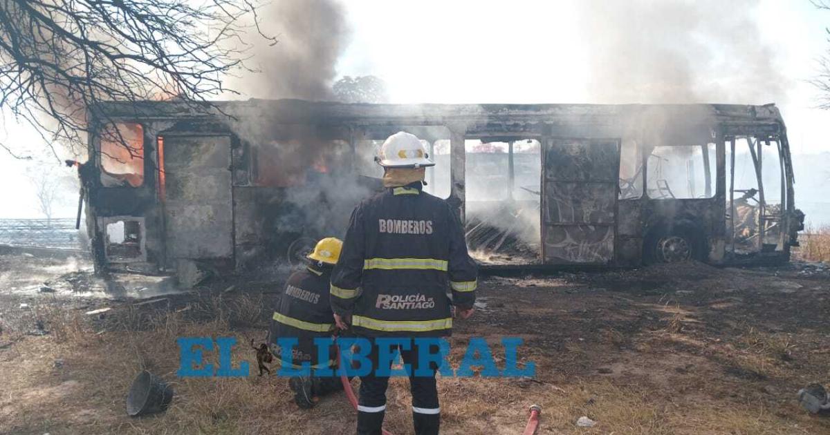 Incendio en el Viejo Autocine -Foto- EL LIBERAL