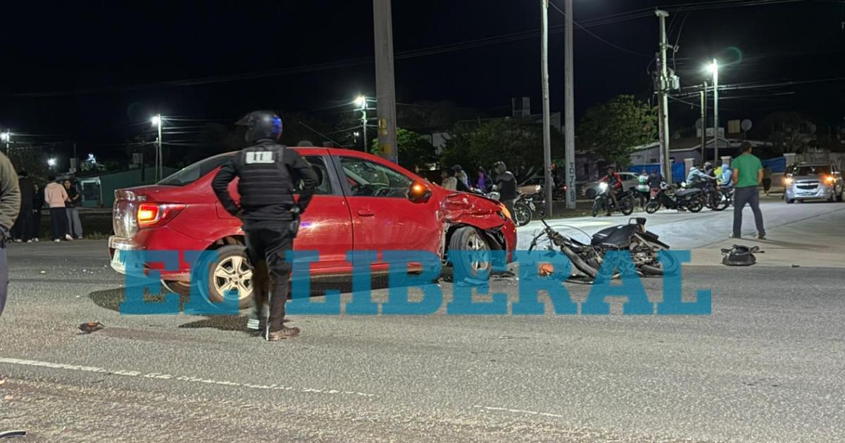 Grave accidente- joven motociclista hospitalizado tras una colisión