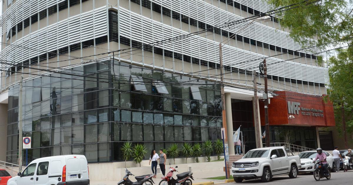 OBJECIÓN- Ruiz Alvelda cuestionó el rol de Sebastin Robles al indicar que no es querellante particular sino patrocinante de familiares de la accisa