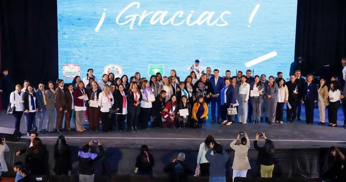 En Las Termas se brindoacute un sentido homenaje por el Diacutea del Maestro