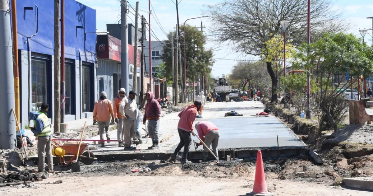 Desvío en Av Colón por obras de repavimentación en el cruce con Libertad