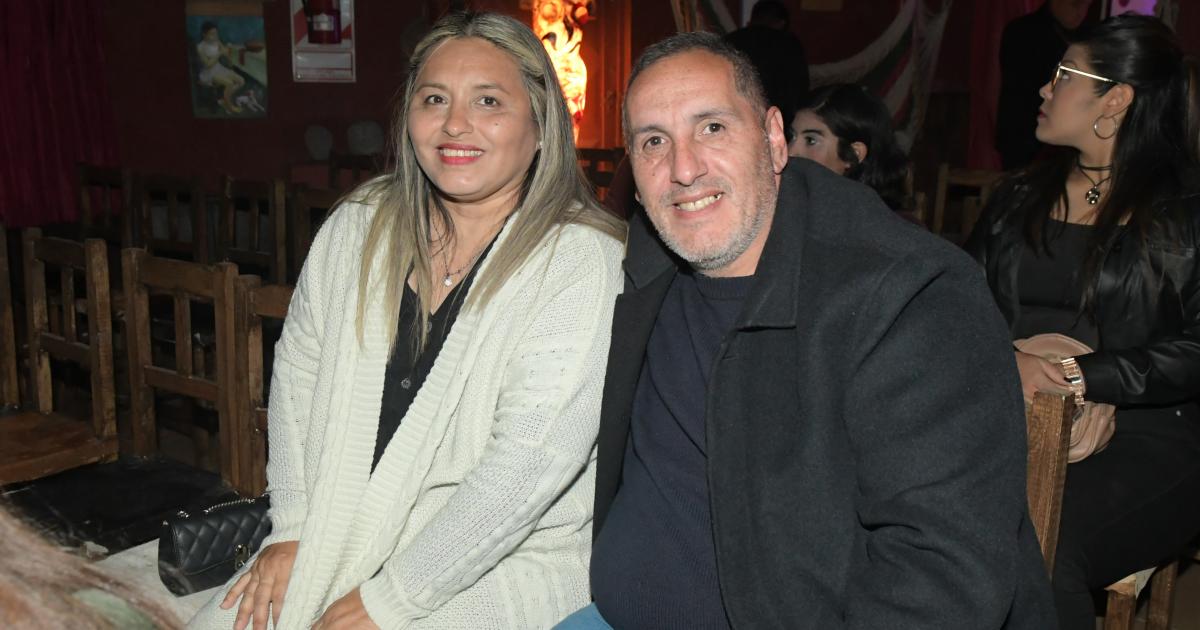 SUENAN VOCES Y CHAPARRAL 