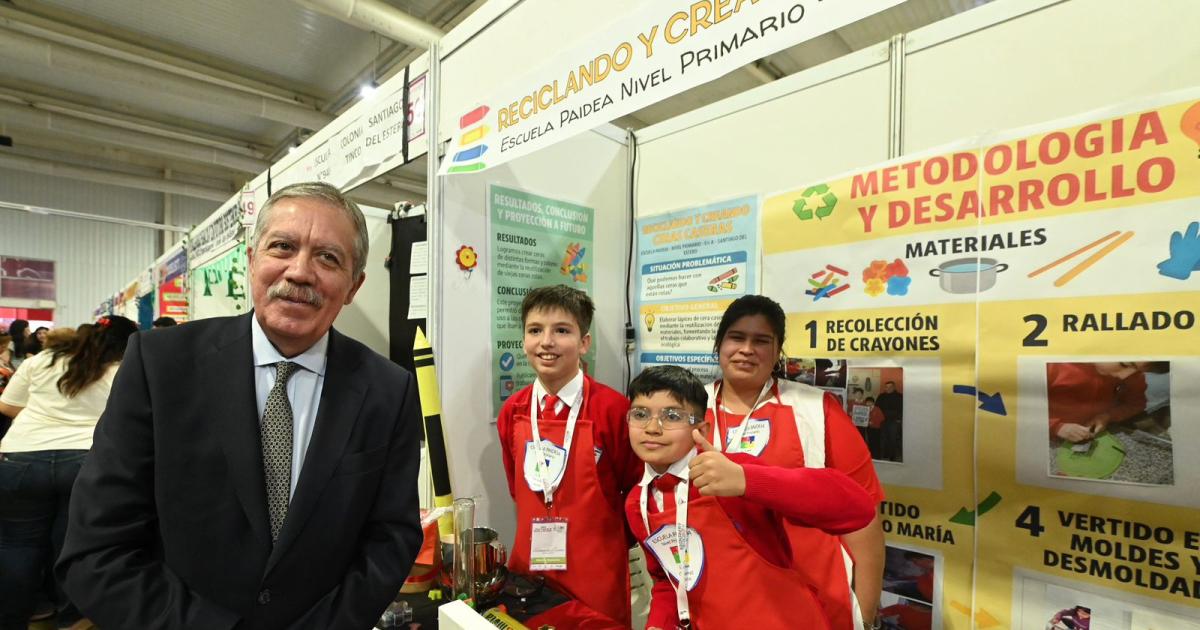 Eliacuteas Suaacuterez destacoacute el talento y la creatividad de los estudiantes