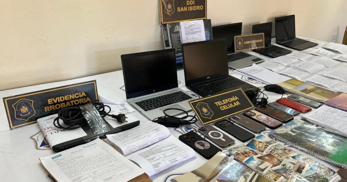 Tocoacute perder- cayoacute la banda que otorgaba creacuteditos a clientes que captaban por Facebook