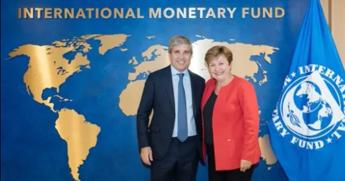 Kristalina Georgieva y Luis Caputo (Foto- NA)