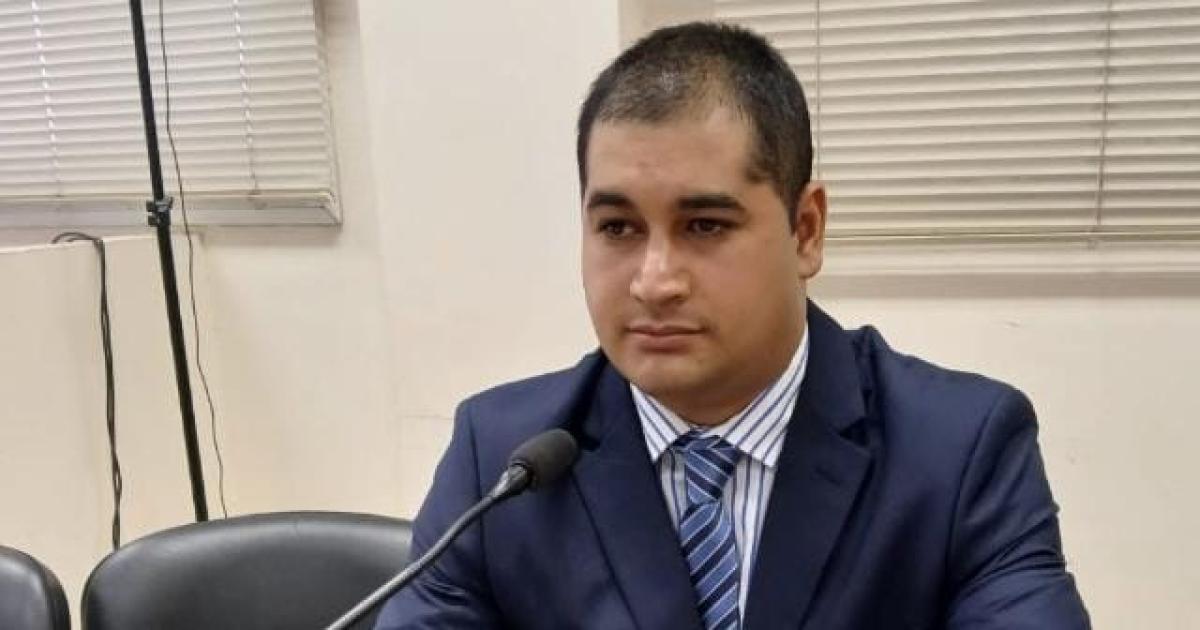 Abusoacute a hijastra y estaacute proacutefugo pareja libre