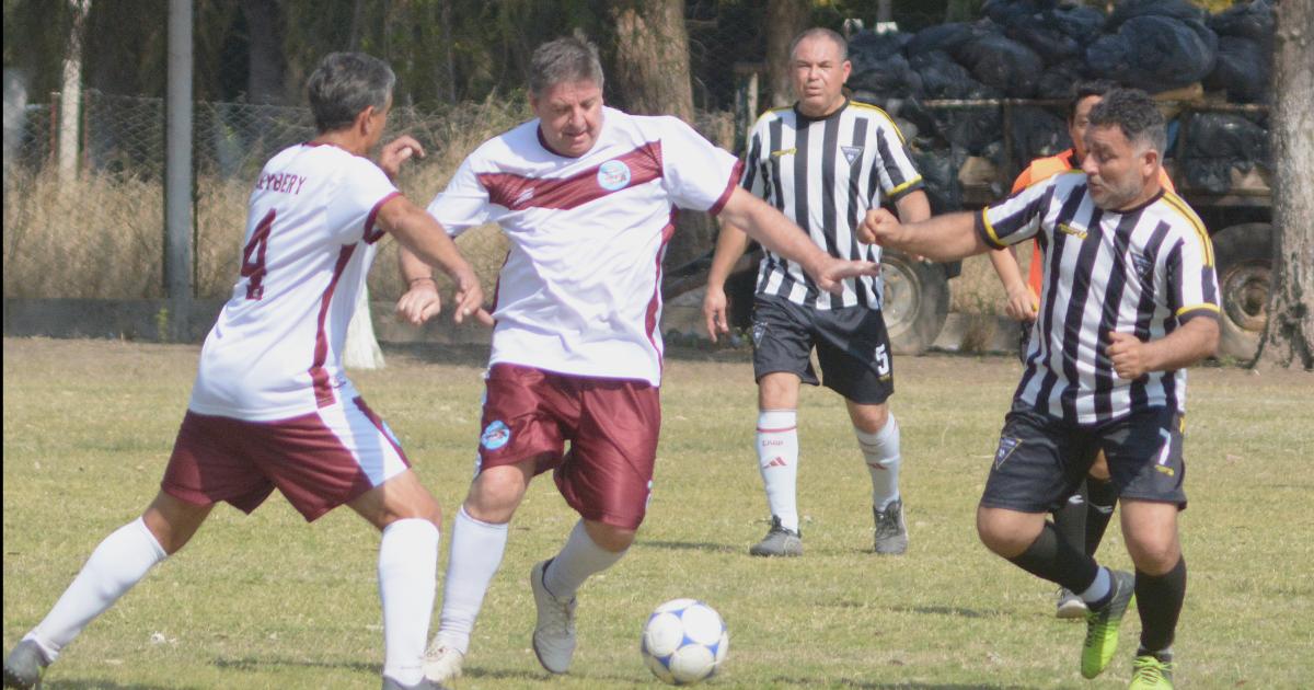 ACCIÓN La pasión del ftbol amateur santiagueño vuelve a decir presente con una nueva fecha de la Liga Cyac