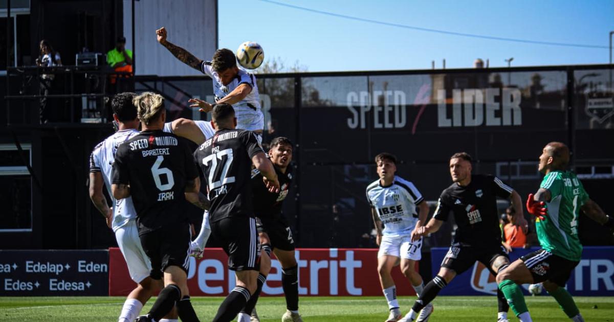 SIN REACCIÓN Central Córdoba fue un equipo hasta el 0-1 Una vez que Riestra abrió el marcador le costó generar peligro
