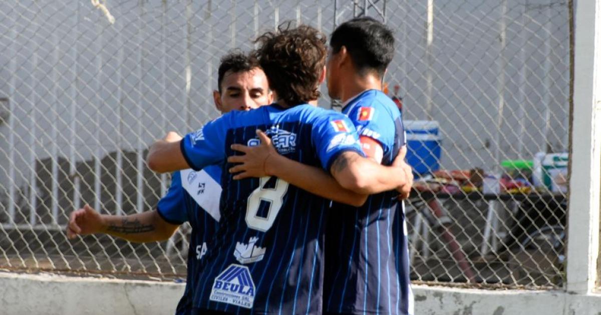 Veacutelez le ganoacute a Mitre y sigue sontildeando con ser finalista