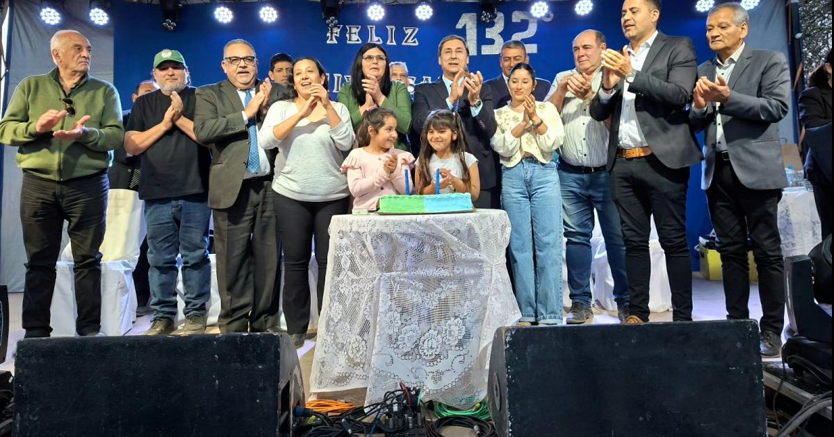 Silva Neder encabezoacute el 132deg aniversario de Villa Unioacuten 