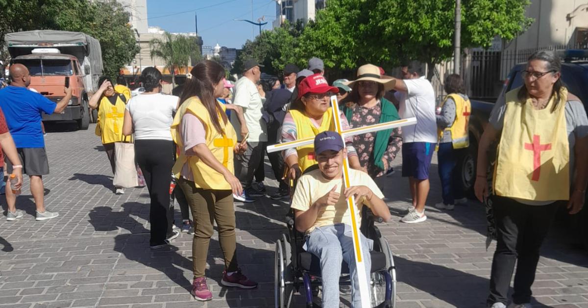 APOYO Este año participó de la peregrinación hasta la salida de la ciudad Capital Mañana se unir al grupo