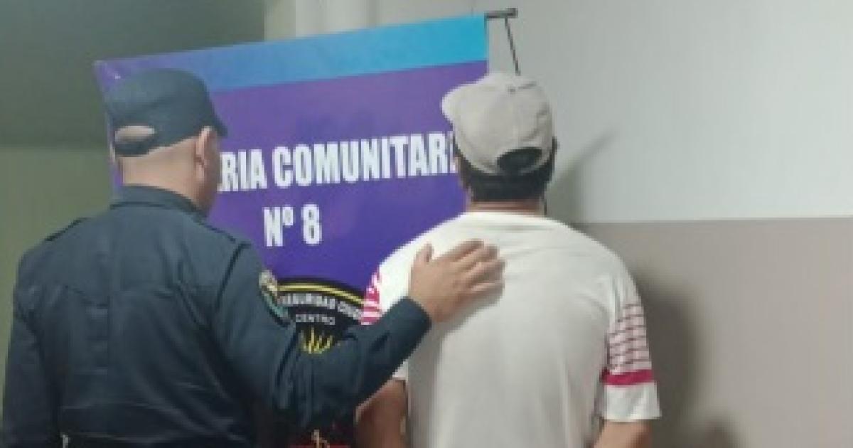 Una empleada municipal entregó a su hijo que amenazó con matarla