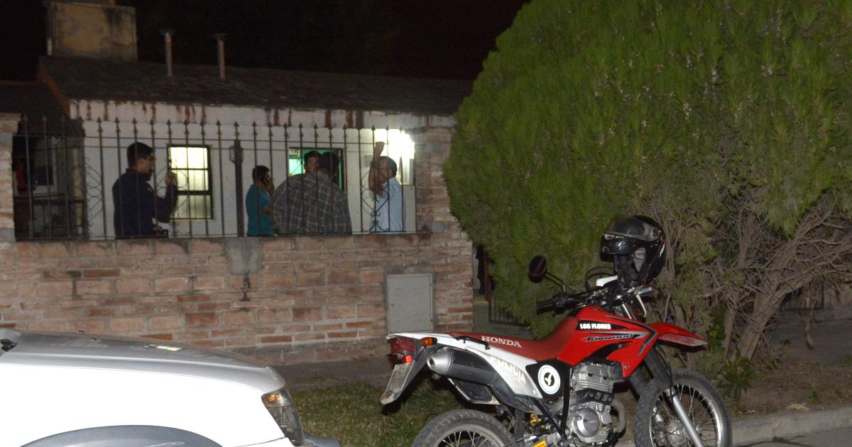 Sus amigos con los que bebía quisieron robarle y lo acuchillaron en el cuello (Foto-archivo)