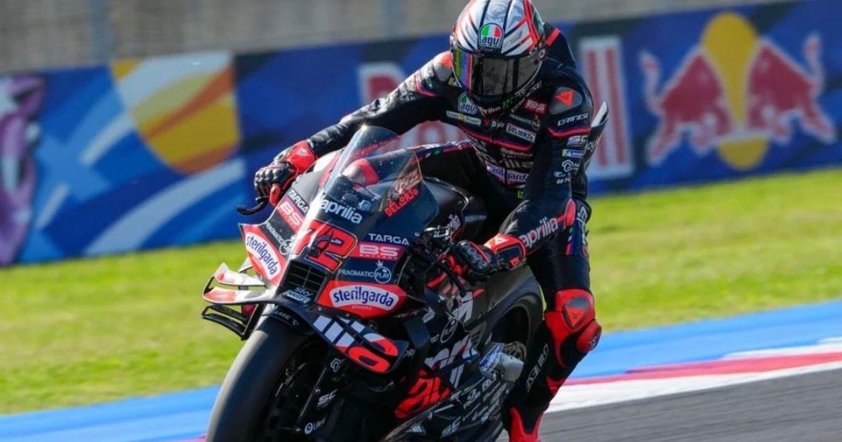 Bezzecchi aprovechoacute la caiacuteda de Marc Maacuterquez y se quedoacute con el triunfo en la carrera sprint de MotoGP