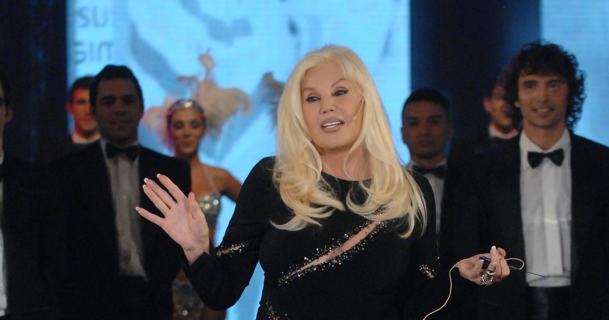  Su relataría su historia sólo con siete amores