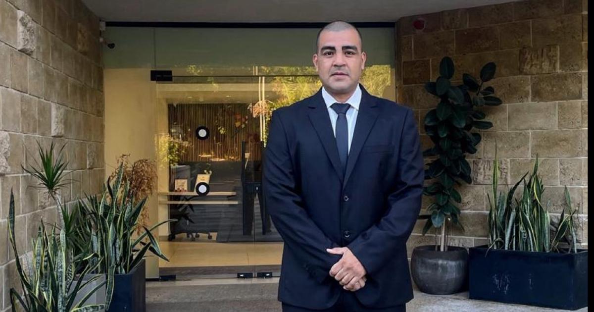 Policiacutea santiaguentildeo representa al paiacutes en una capacitacioacuten sobre seguridad en Israel 