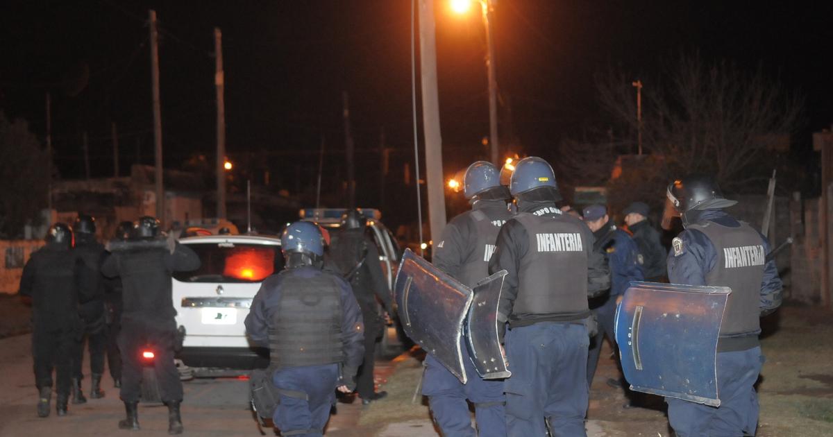 PACIFICADOS Los policías recurrieron a la prevención enérgica Hay media docena de presos
