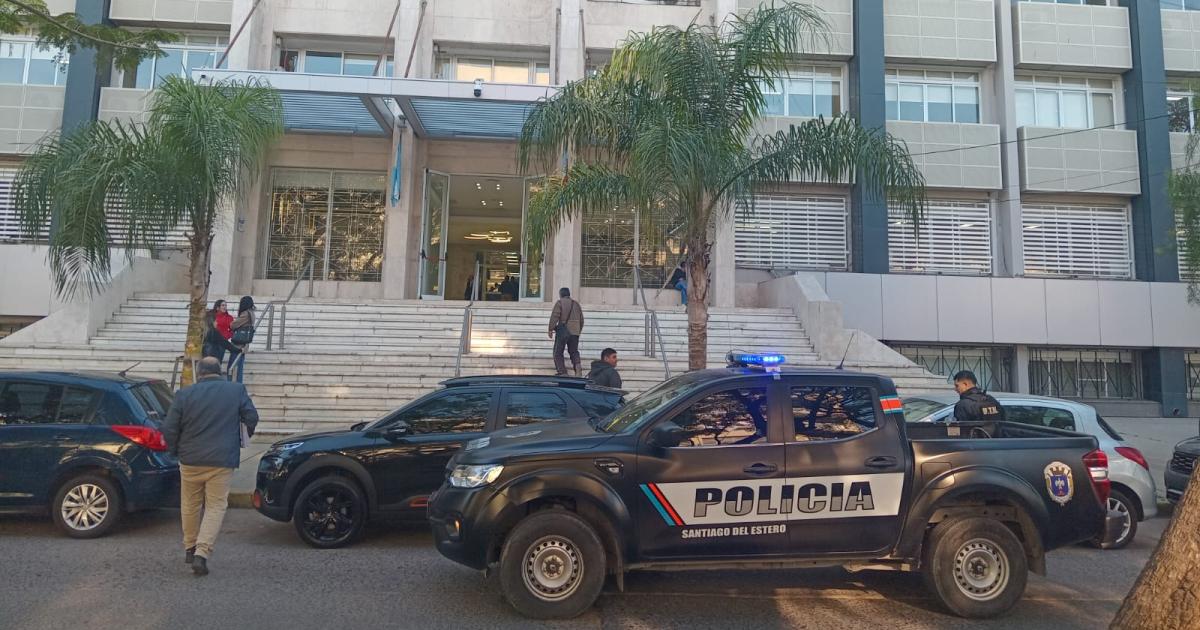 ENFÁTICO- Los dos hermanos quedaron libres pero Fernando Paradelo les dejó en claro que no pueden acercarse al denunciante mucho menos a su propiedad