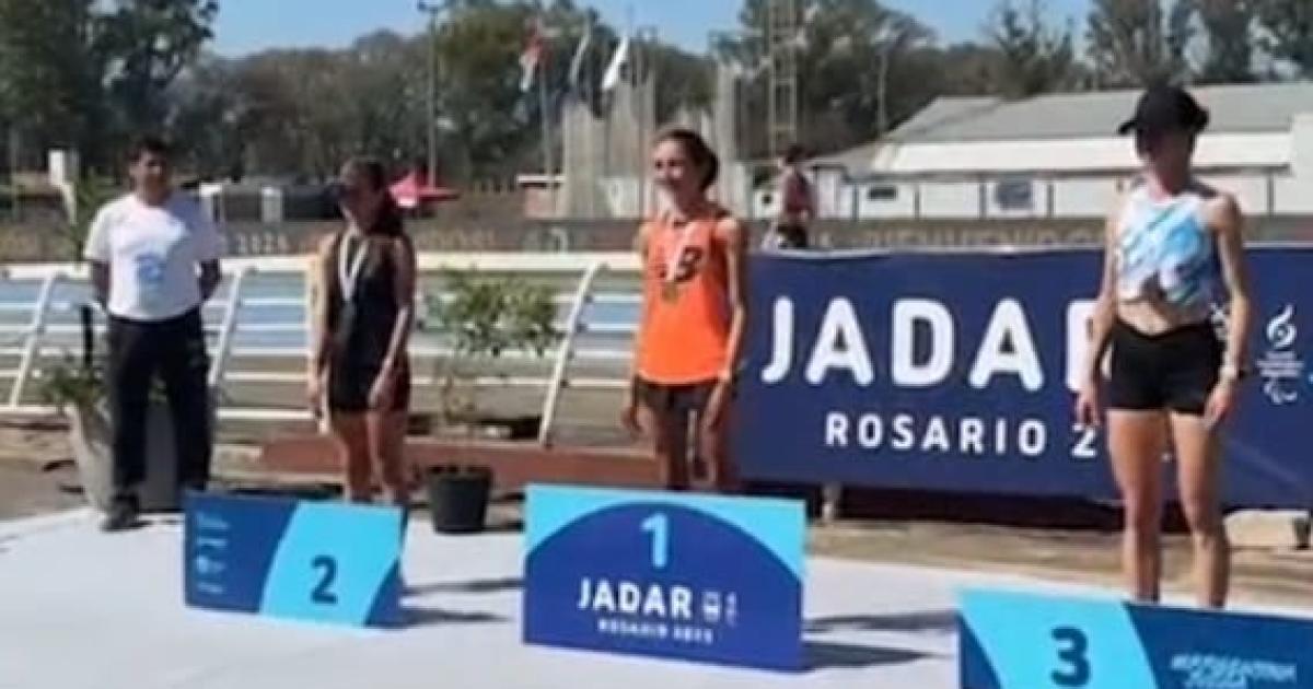 Neacutelida Pentildeaflor volvioacute a llenar de orgullo al atletismo santiaguentildeo