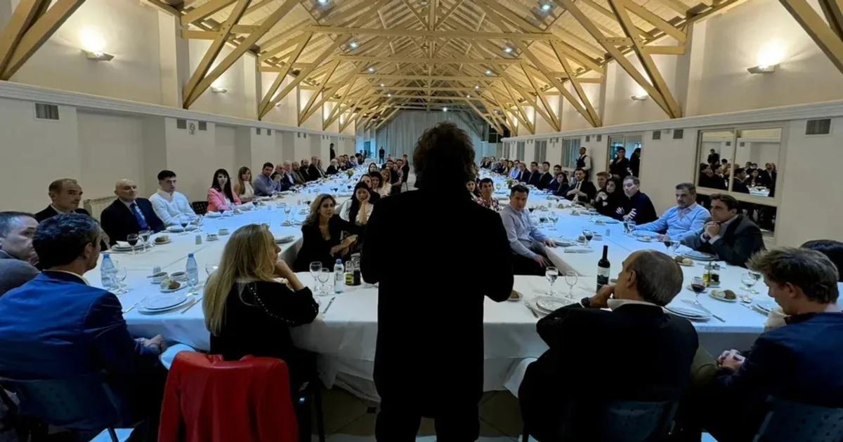 Milei arma una jornada libertaria en Olivos para bajar liacutenea a todos los candidatos luego de la derrota electoral