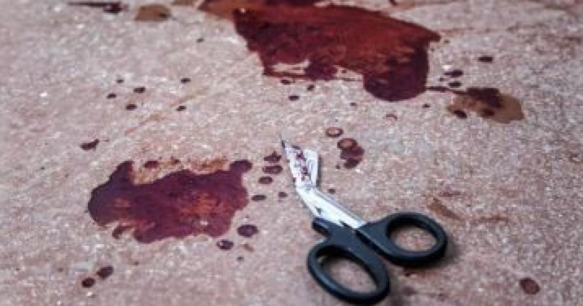 La juzgarn por atacar al novio con un palo y una tijera - Foto- Ilustrativa