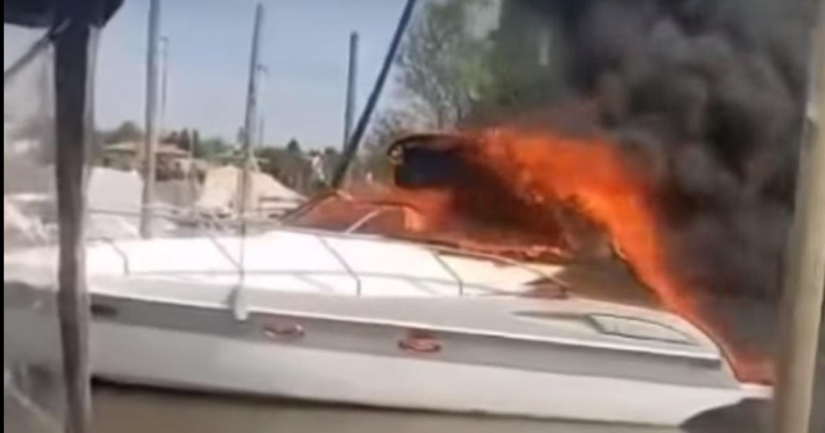 EQUIPO Cuatro dotaciones de bomberos trabajaron en el lugar