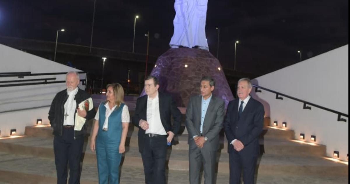 El gobernador Zamora y la intendente Fuentes inauguraron el Parque Mama Antula