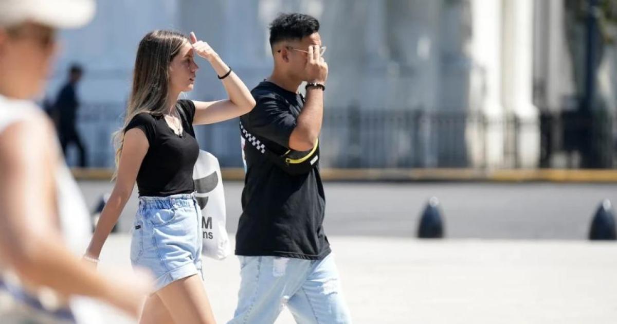 El calor no da tregua en Santiago