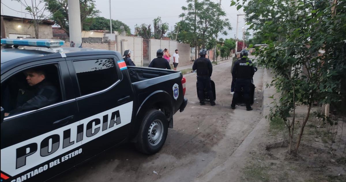 Buscaban a adolescentes por intento de homicidio y descubren a sus padres con cocaiacutena y marihuana