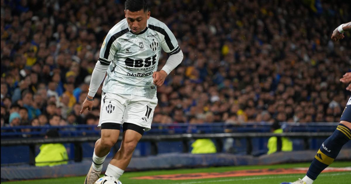 Central Coacuterdoba supo reaccionar en la Bombonera y le empatoacute a Boca