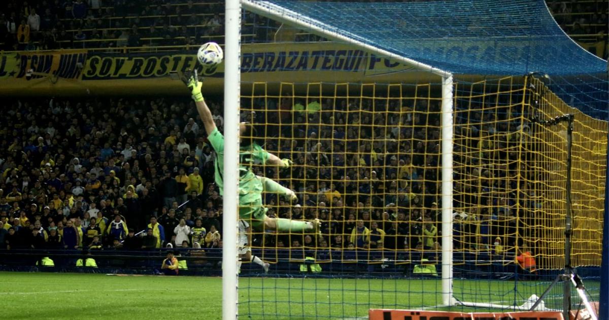 Galeriacutea- Miraacute las mejores imaacutegenes del partido de Central ante el Xeneize