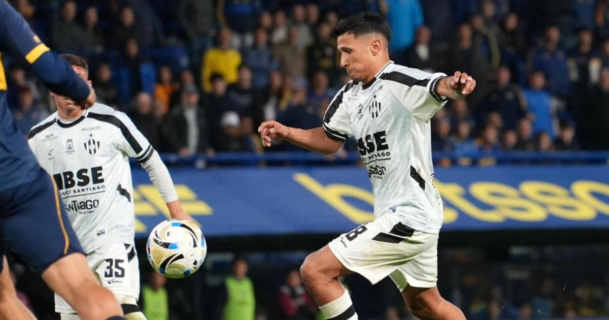 Ivn Gómez sacó un derechazo espectacular que selló la igualdad para Central Córdoba ante Boca en la mismísima Bombonera