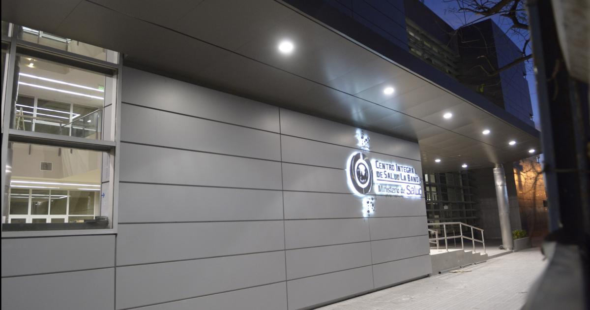 Intervino en una pelea y le abrieron el cuello y la cabeza