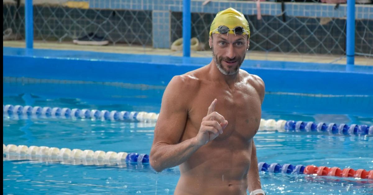 Joseacute Meolans estaraacute presente en el Campeonato Argentino Masters  de Natacioacuten en Santiago