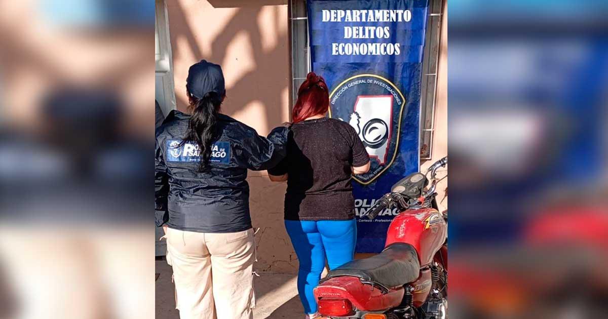 La mujer fue detenida y le secuestraron un motovehículo