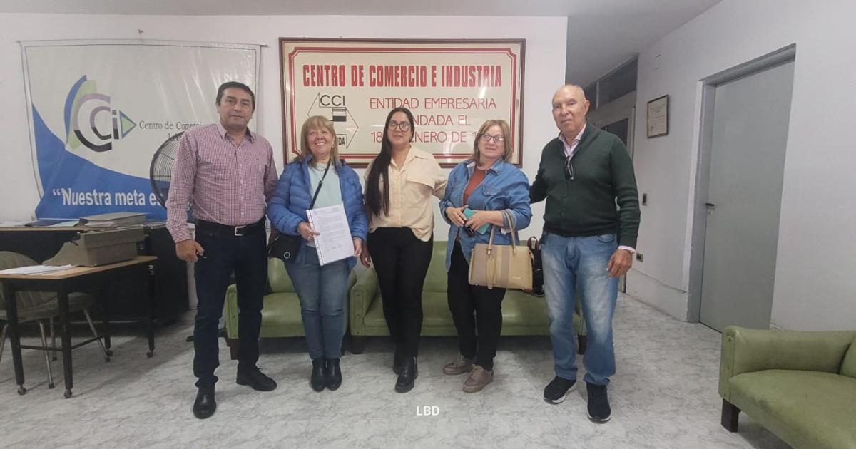 Trasladan al 29 el festejo por el Diacutea del Empleado de Comercio