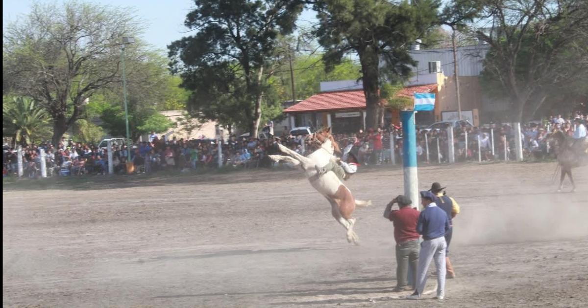 El Festival de Doma y Chamameacute dio el cierre a los festejos en Pinto