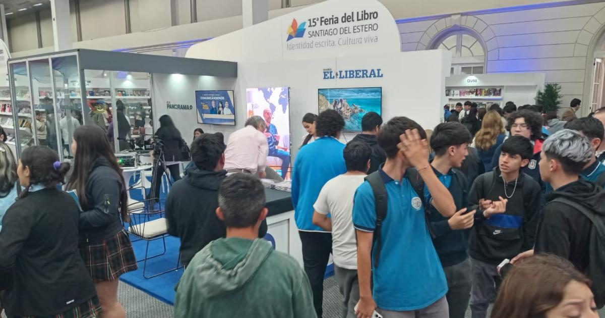 Con un gran marco de puacuteblico arrancoacute la 15ordf Feria Provincial del Libro