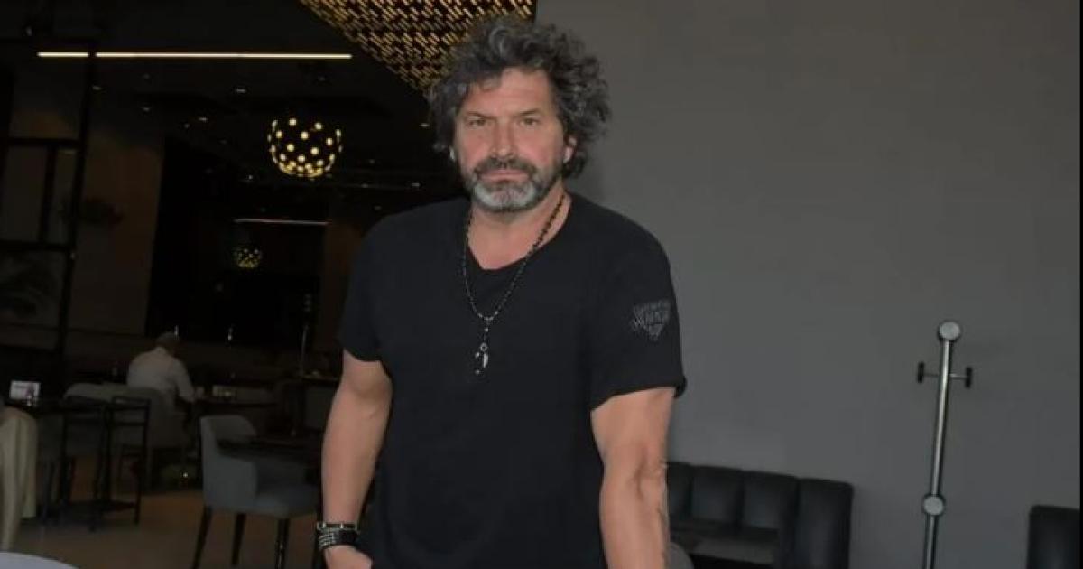 El artista presentó su nuevo libro en la Feria del Libro 2025 y habló del regreso de la banda - Foto- EL LIBERAL