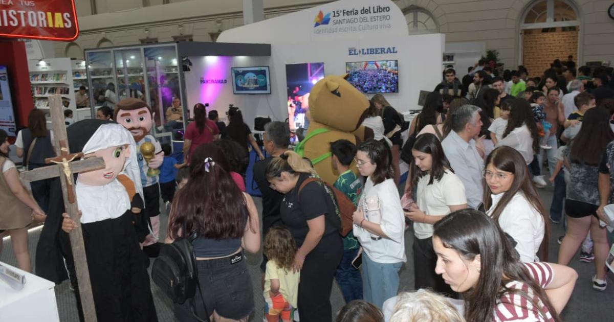 La Feria del Libro abrioacute sus puertas- miraacute las mejores imaacutegenes de la inauguracioacuten