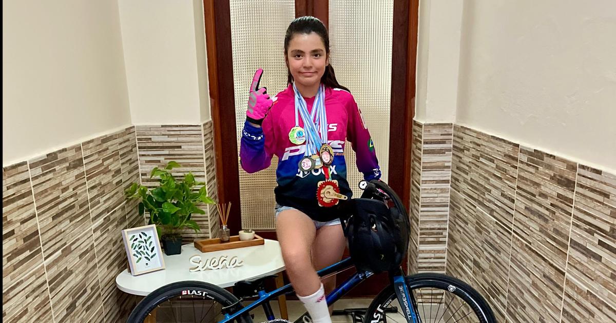 La santiaguentildea Delfina Echegaray es la ciclista Nordm 1 del paiacutes en su categoriacutea