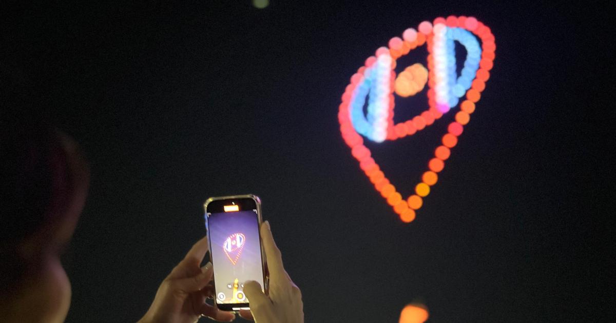 Feria del Libro- por cuestiones de viento el show de drones de hoy seraacute a las 20 horas