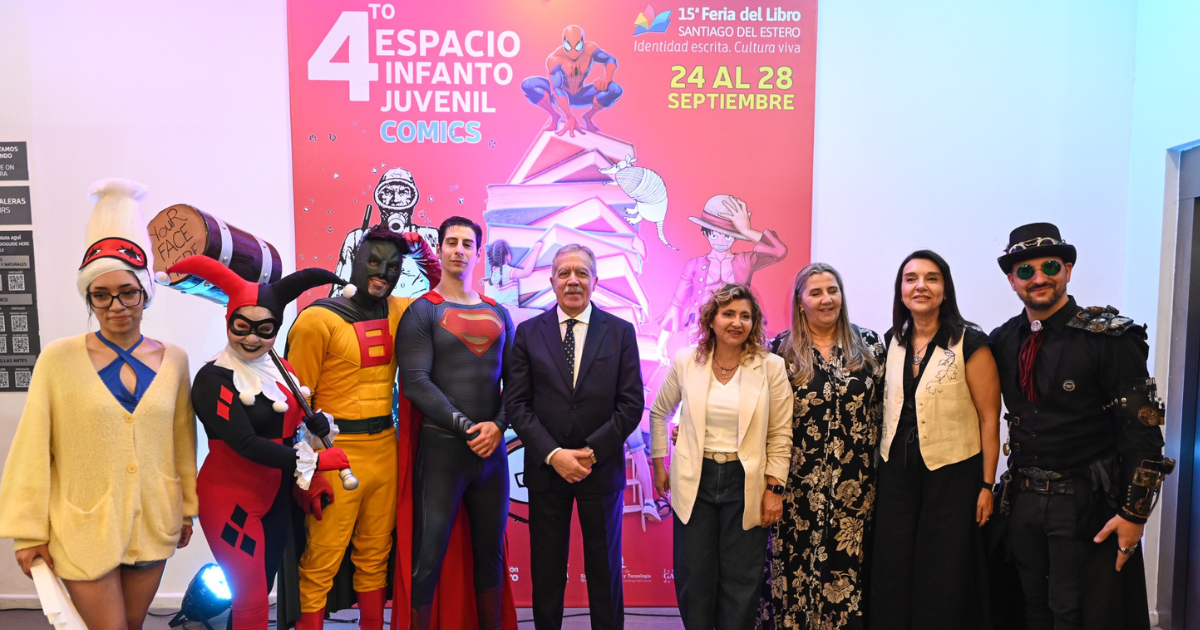 El jefe de Gabinete visitó el 4 Espacio Infanto Juvenil y de Cómics