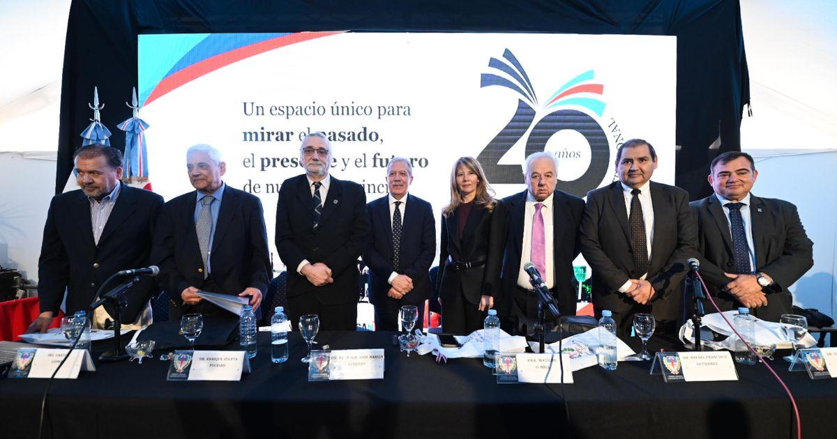 El jefe de Gabinete asistioacute a la mesa panel a 20 antildeos de la reforma de la Constitucioacuten Provincial