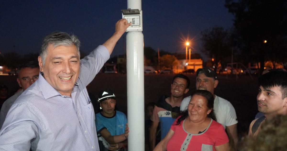 Nediani inauguroacute la plaza saludable Domingo Ramoacuten Pichoacuten Achaacuteval en Bordm Avenida