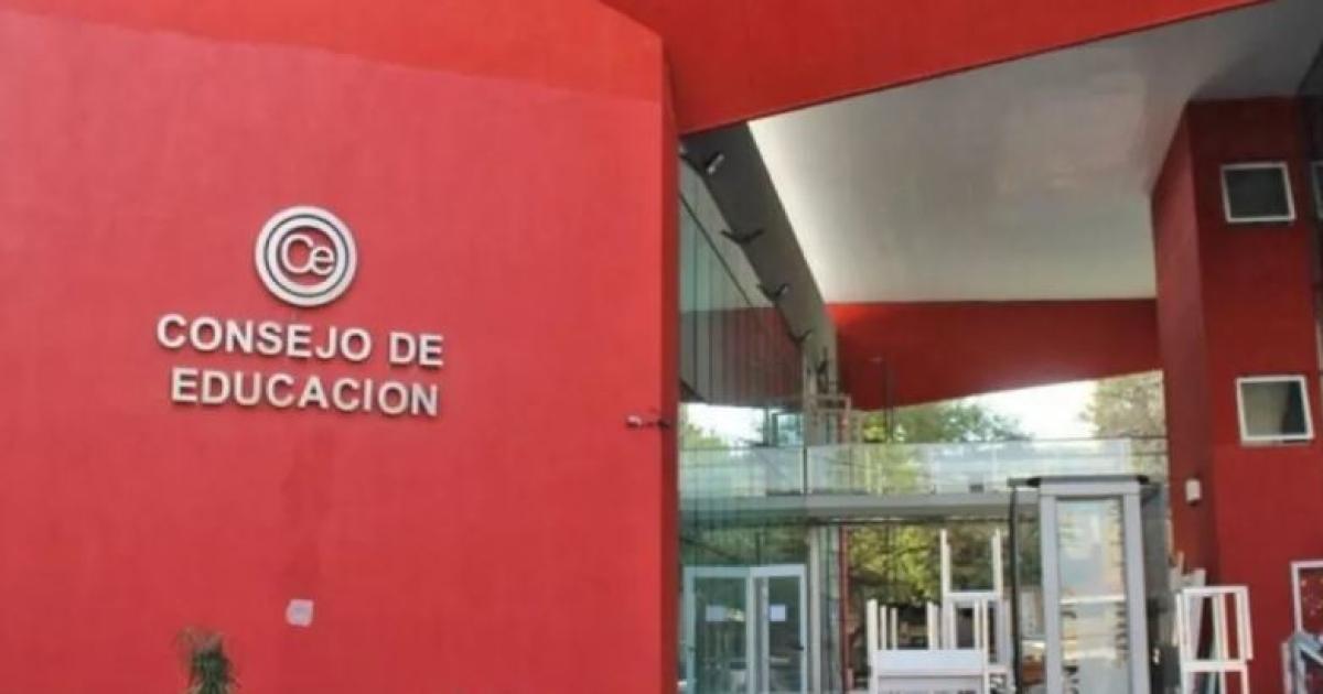 Docentes podraacuten acceder a cargos y horas caacutetedra a traveacutes del Consejo Virtual del CGE