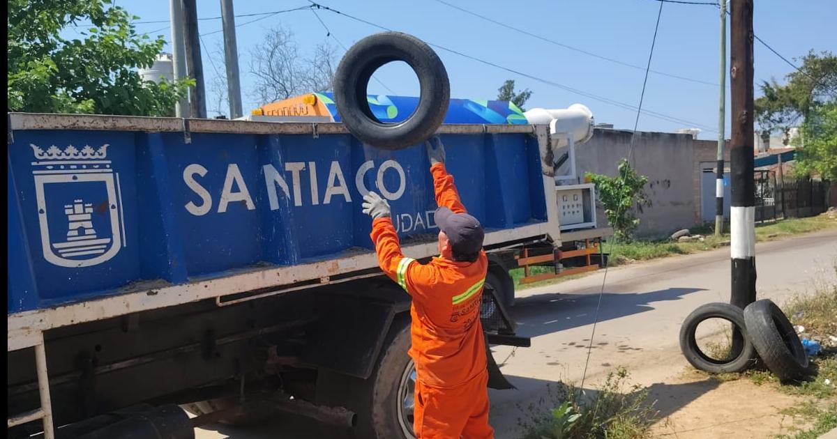 Continuacutean con los operativos de prevencioacuten contra el dengue en los barrios Tradicioacuten y Moreno