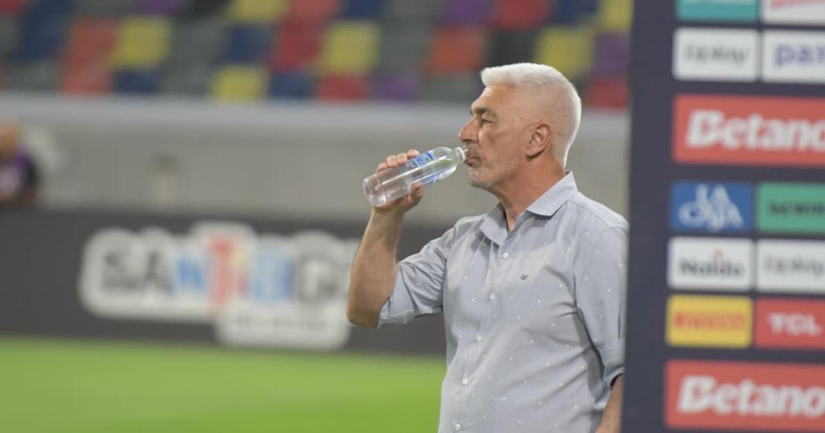 REFLEXIVO De Felippe fue autocrítico y analizó las falencias de Central