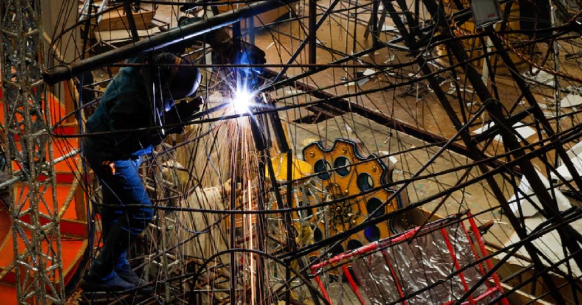 Agosto dejoacute sentildeales de recuperacioacuten- la economiacutea avanzoacute 07-en-porciento- en el mes y 55-en-porciento- en un antildeo